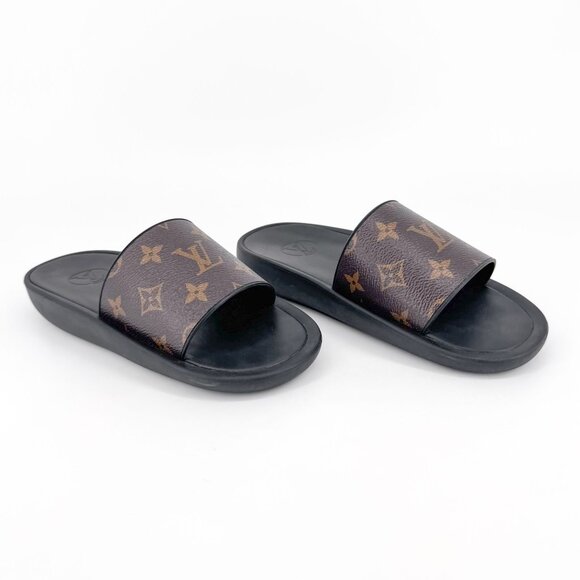 Louis Vuitton Sunbath Black LV Monogram Pool Slide Sandals Size 37 US 7 Women's - Picture 1 of 15